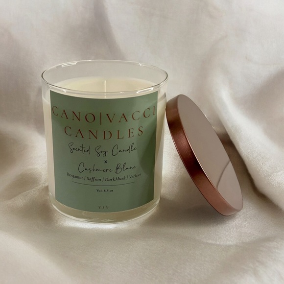 Enchanting Elegance: Cashmere Blanc Candle - Picture 1 of 3